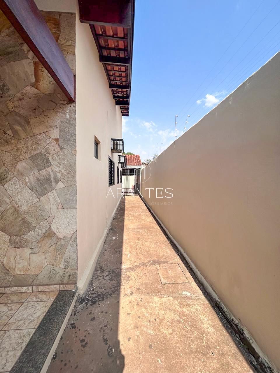 Foto de Casa Térrea para venda no Bairro Santos Dumont em Santos Dumont, Três Lagoas