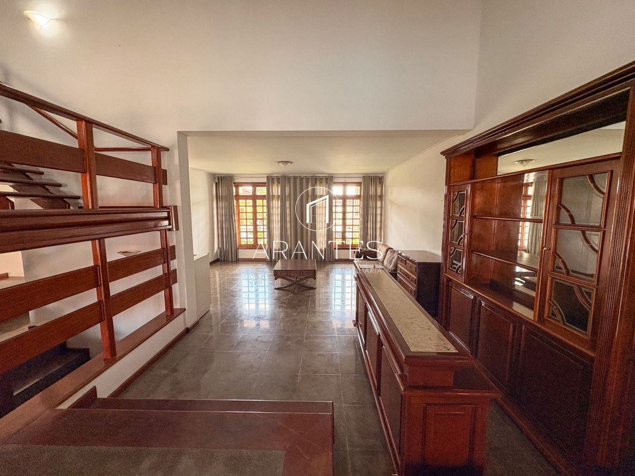 Foto de Casa de Alto Padrão no Bairro Colinos – Tradição e Conforto em Bairro Colinos , Três Lagoas