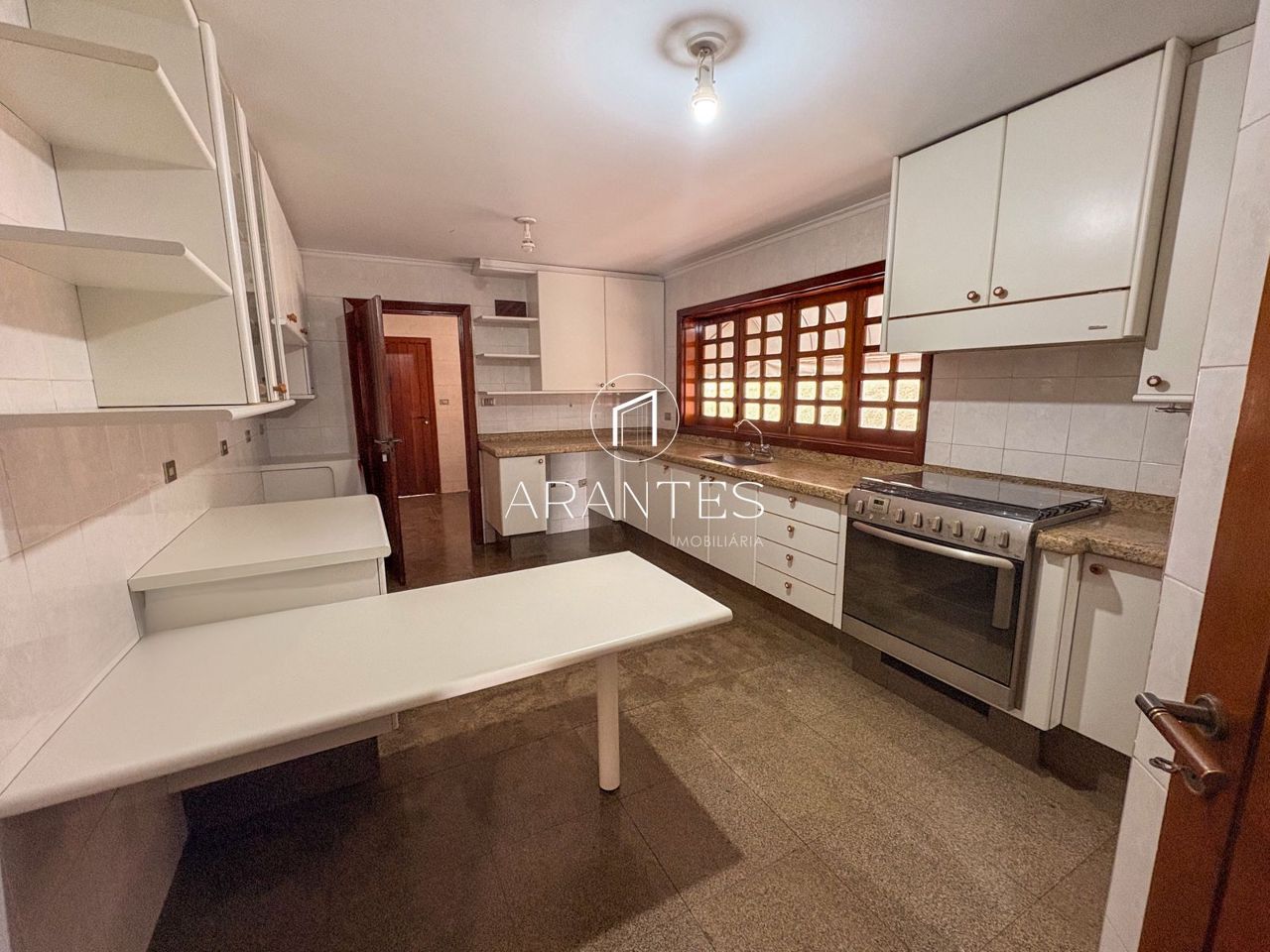 Foto de Casa de Alto Padrão no Bairro Colinos – Tradição e Conforto em Bairro Colinos , Três Lagoas