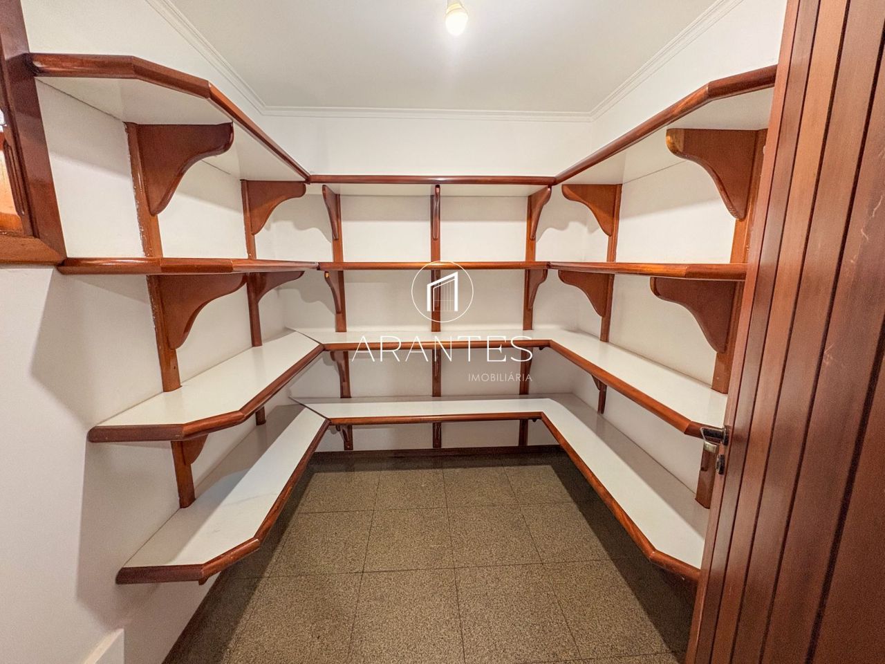 Foto de Casa de Alto Padrão no Bairro Colinos – Tradição e Conforto em Bairro Colinos , Três Lagoas