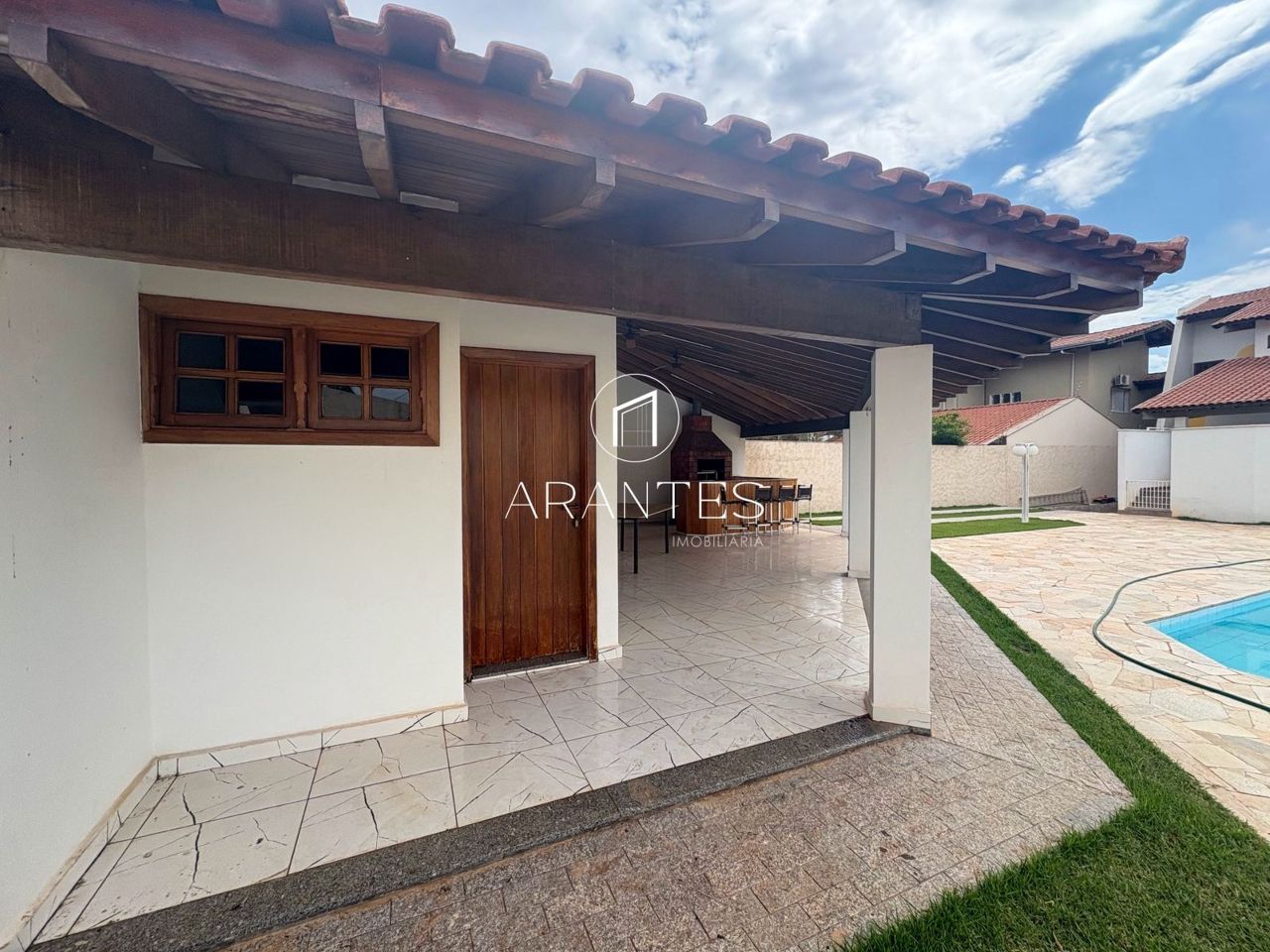 Foto de Casa de Alto Padrão no Bairro Colinos – Tradição e Conforto em Bairro Colinos , Três Lagoas
