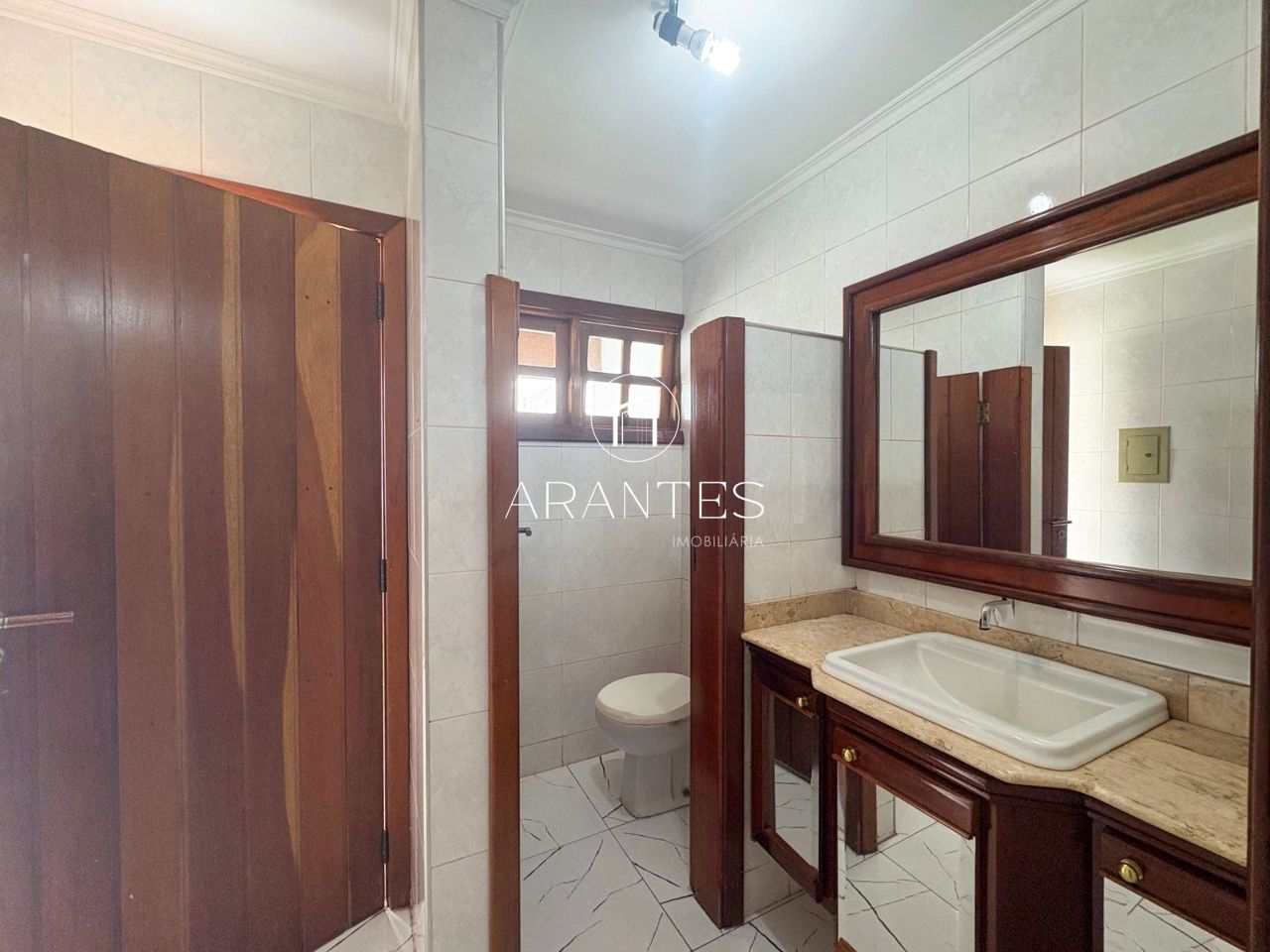 Foto de Casa de Alto Padrão no Bairro Colinos – Tradição e Conforto em Bairro Colinos , Três Lagoas