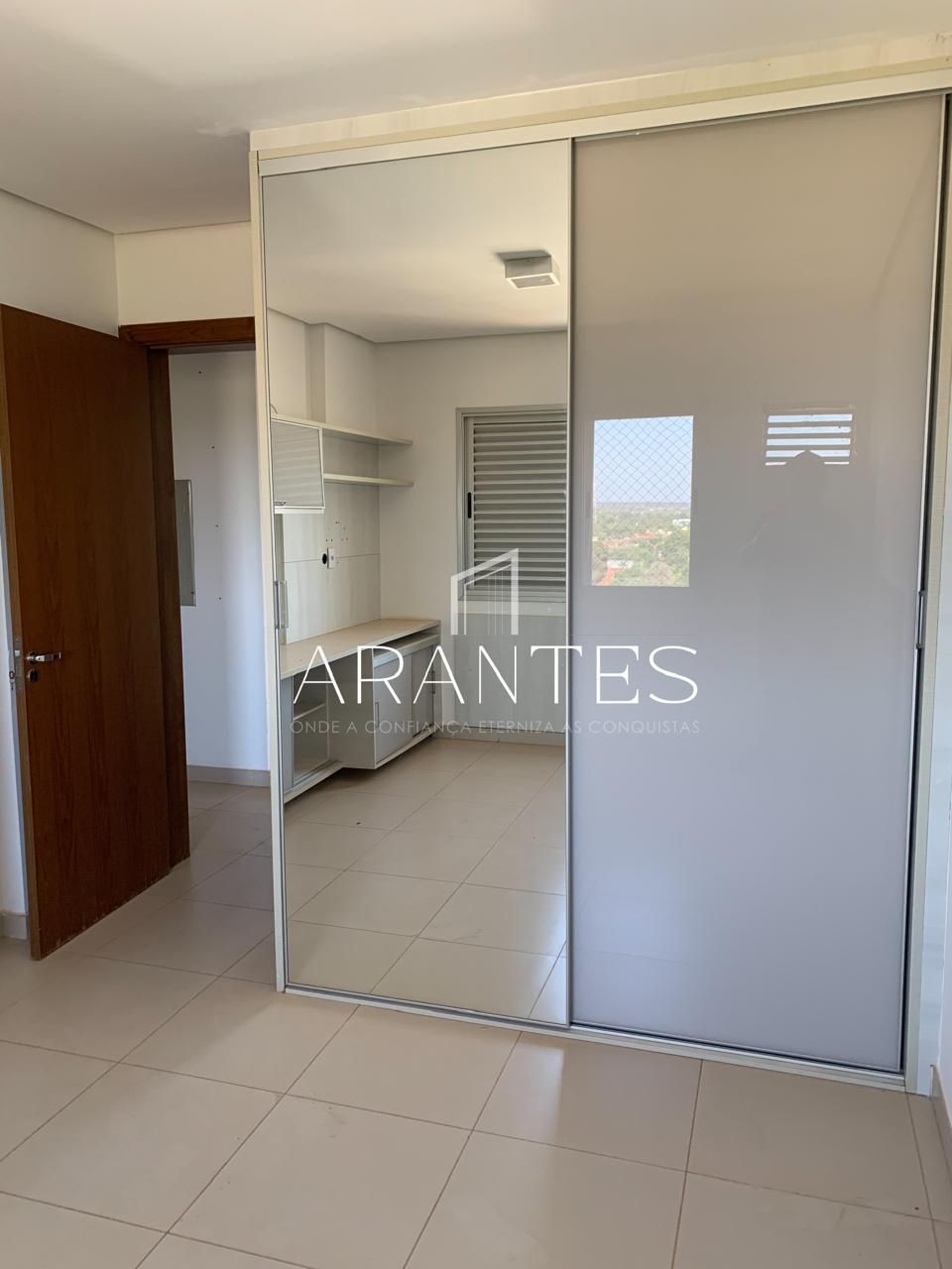 Foto de Apartamento com 3 dormitórios, sendo 01 suíte à venda, 140 m²Interlagos - Três Lagoas/MS em Interlagos, Três Lagoas