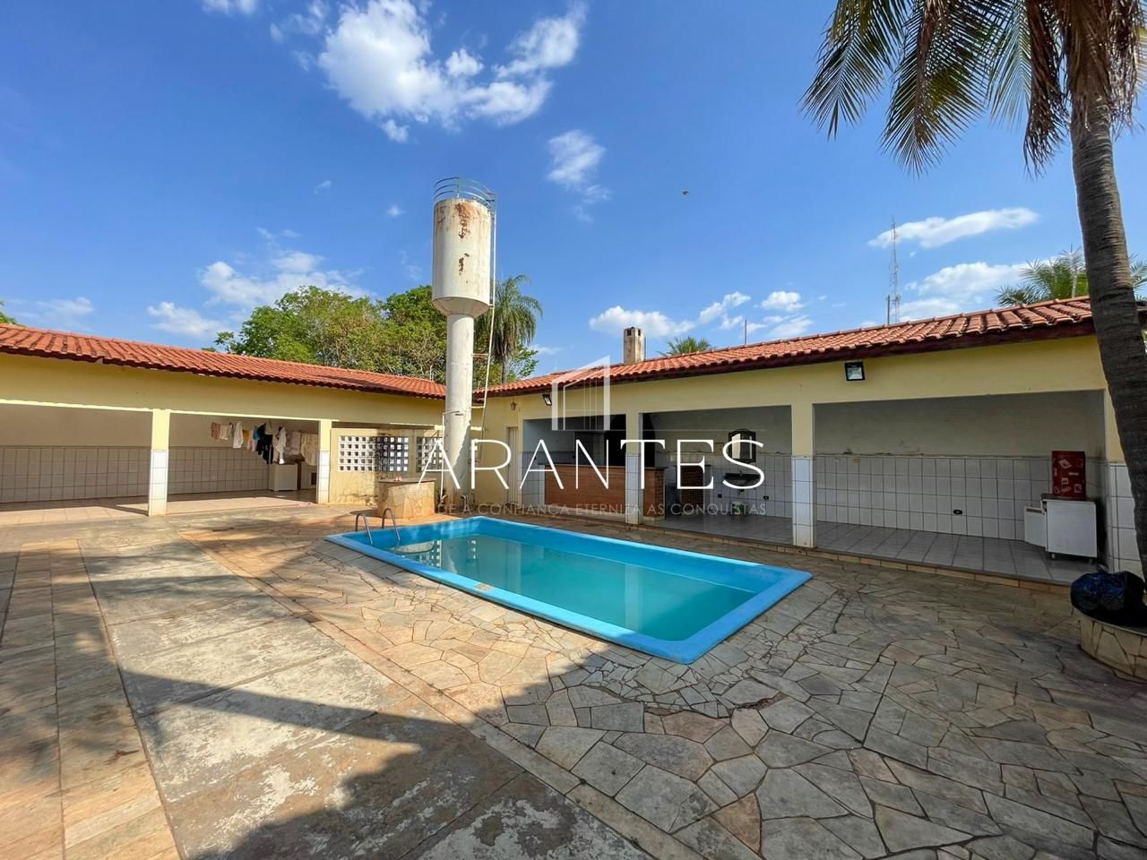 Foto de Casa à Venda no Bairro Santos Dumont  em Santos Dumont , Três Lagoas
