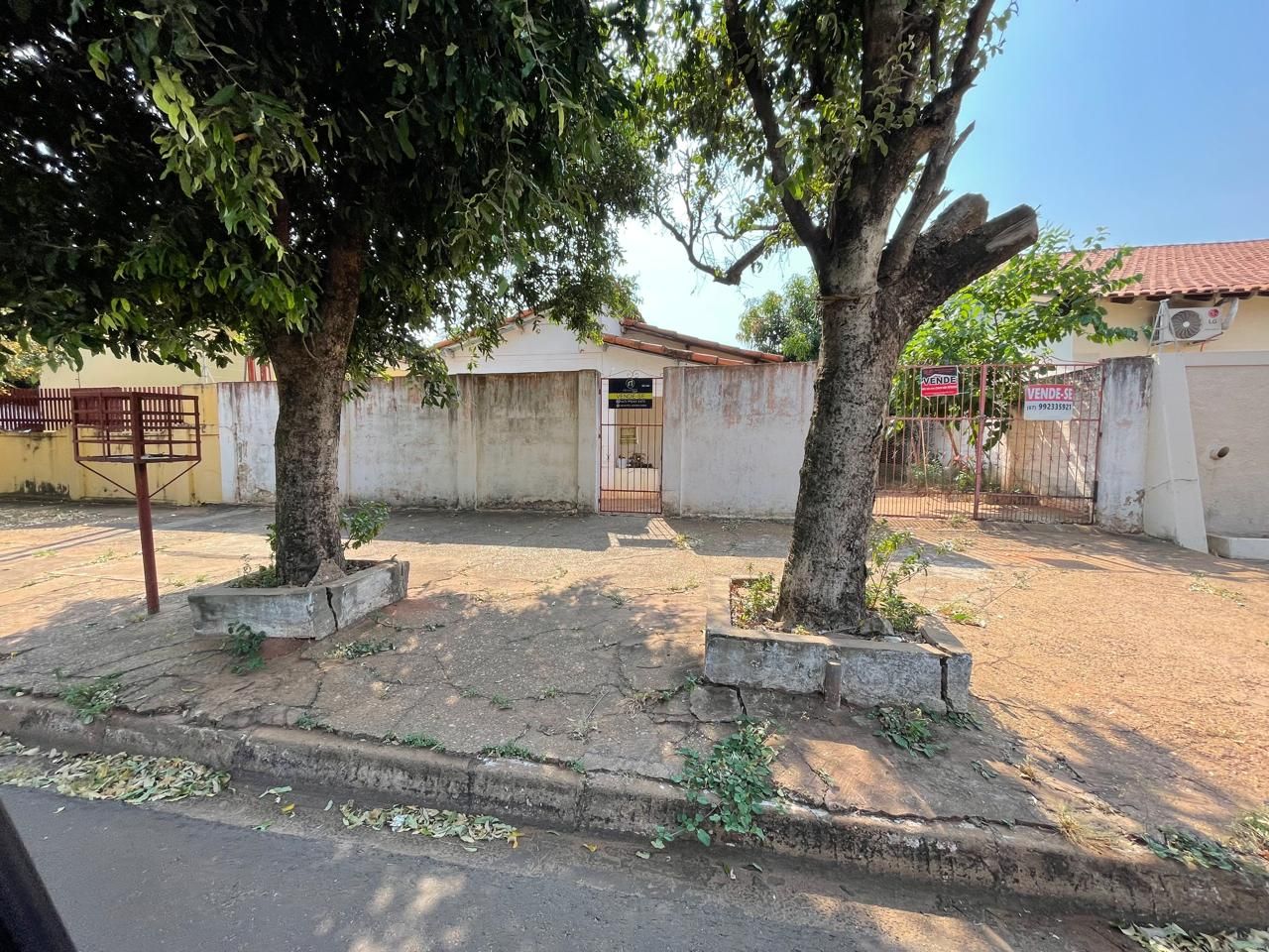 Foto de Terreno com Construção Antiga à Venda – Região Central em centro, Três Lagoas