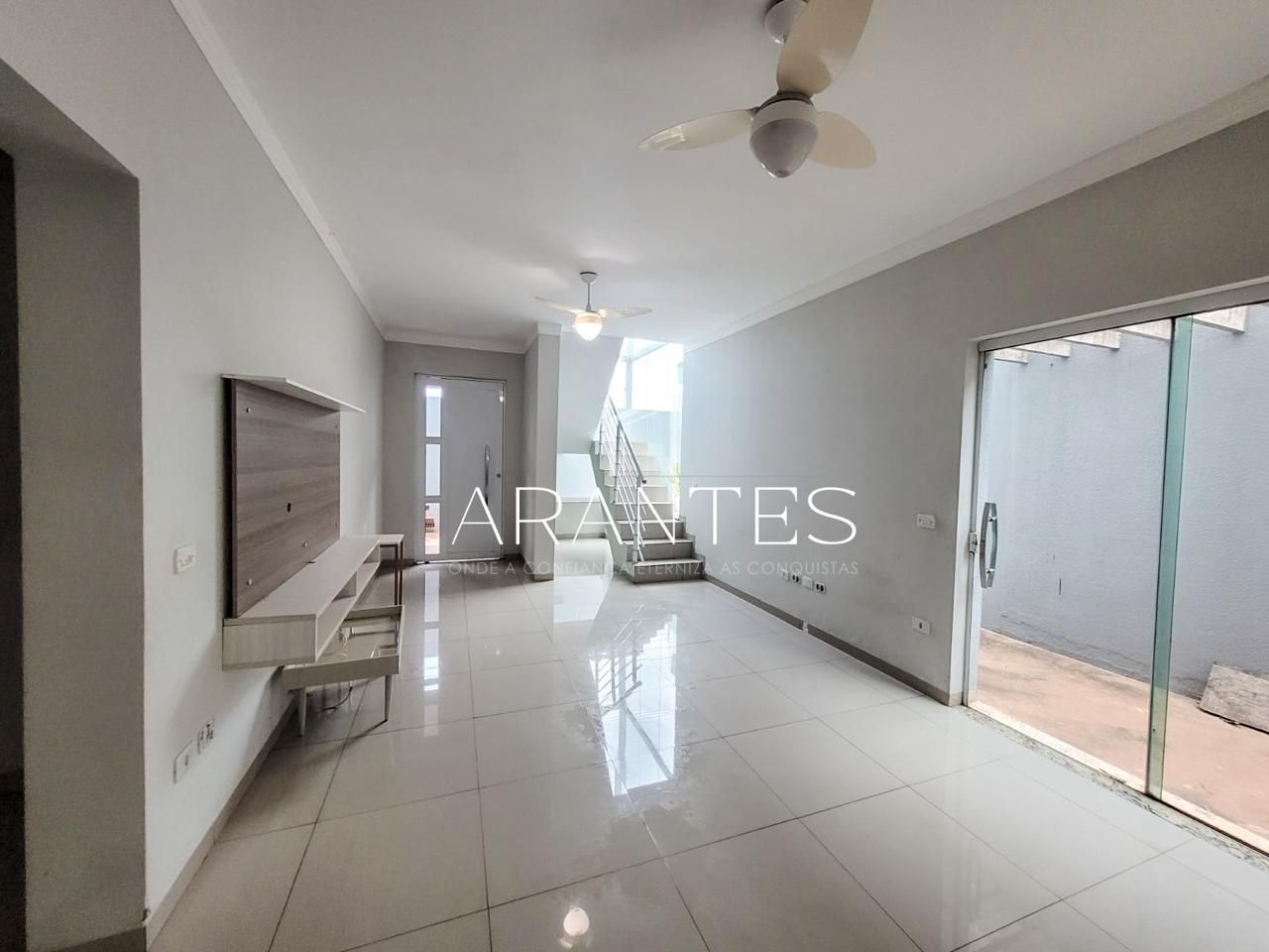 Foto de Sobrado de 3 quartos, 270 m² à venda por R$ 865 mil – Nova Três Lagoas/MS. em NOVA TRES LAGOAS, Três Lagoas