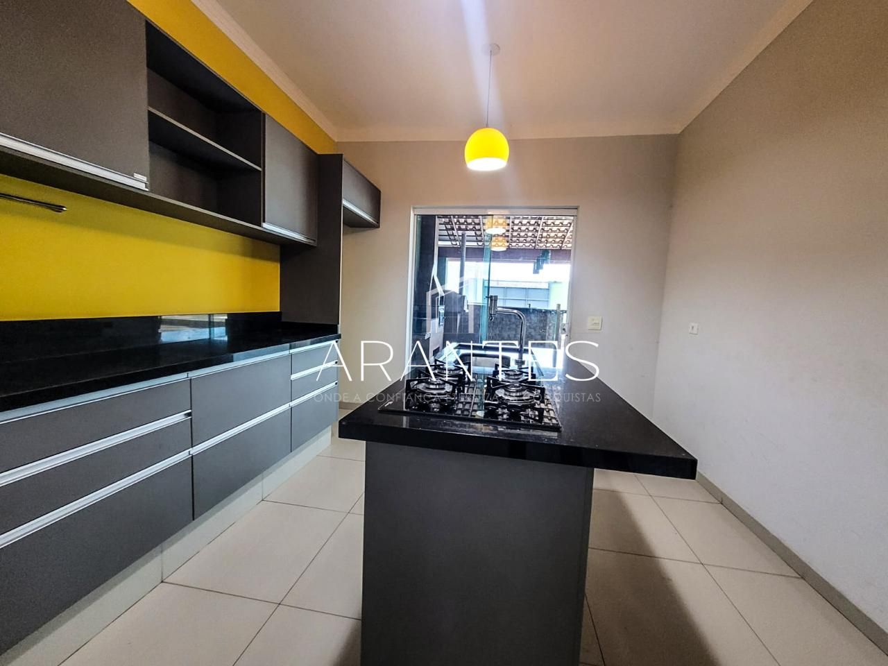 Foto de Sobrado de 3 quartos, 270 m² à venda por R$ 865 mil – Nova Três Lagoas/MS. em NOVA TRES LAGOAS, Três Lagoas