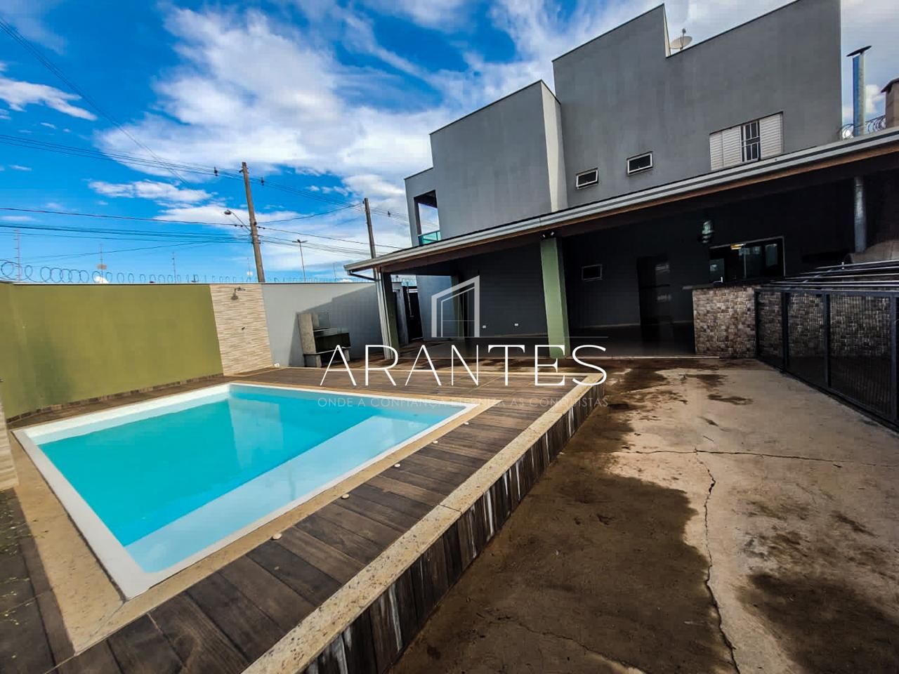 Foto de Sobrado de 3 quartos, 270 m² à venda por R$ 865 mil – Nova Três Lagoas/MS. em NOVA TRES LAGOAS, Três Lagoas