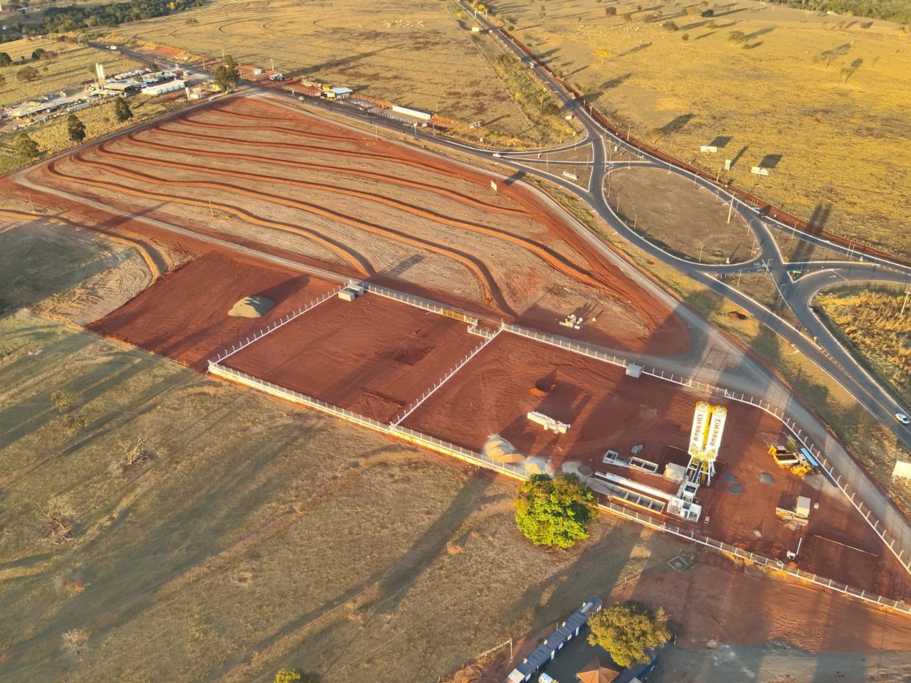 Foto de ÁREA COMERCIAL | INOCÊNCIA – MS em rodovia, Inocência 