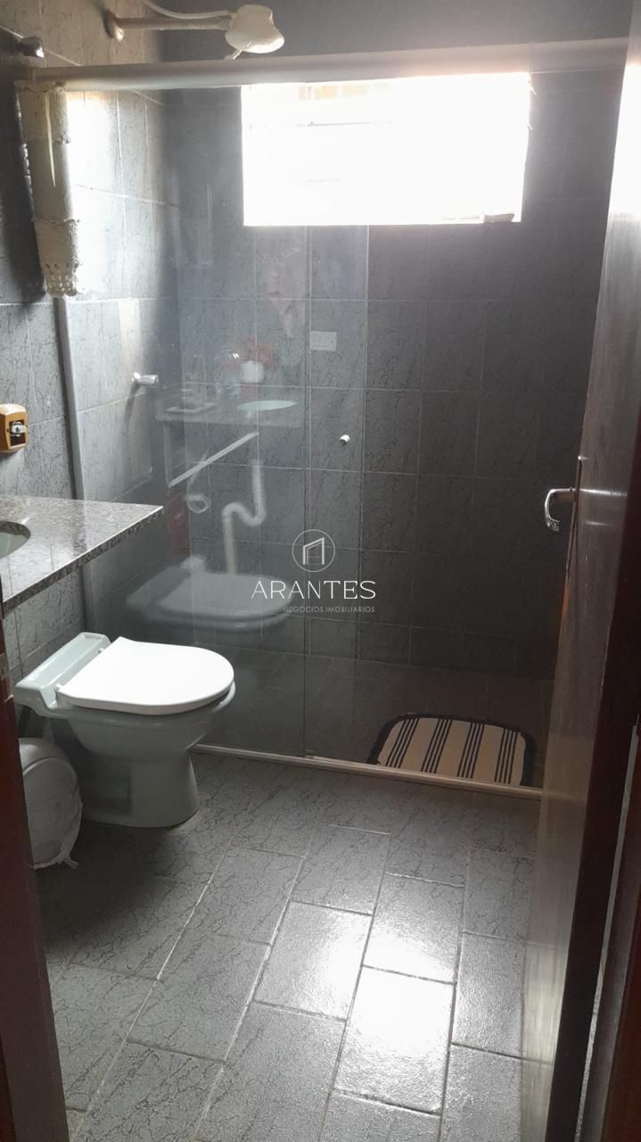 Foto de Casa – 1 suíte + 2 quartos – Bairro São Carlos – Varanda e 2 salas em Sao carlos, Três Lagoas