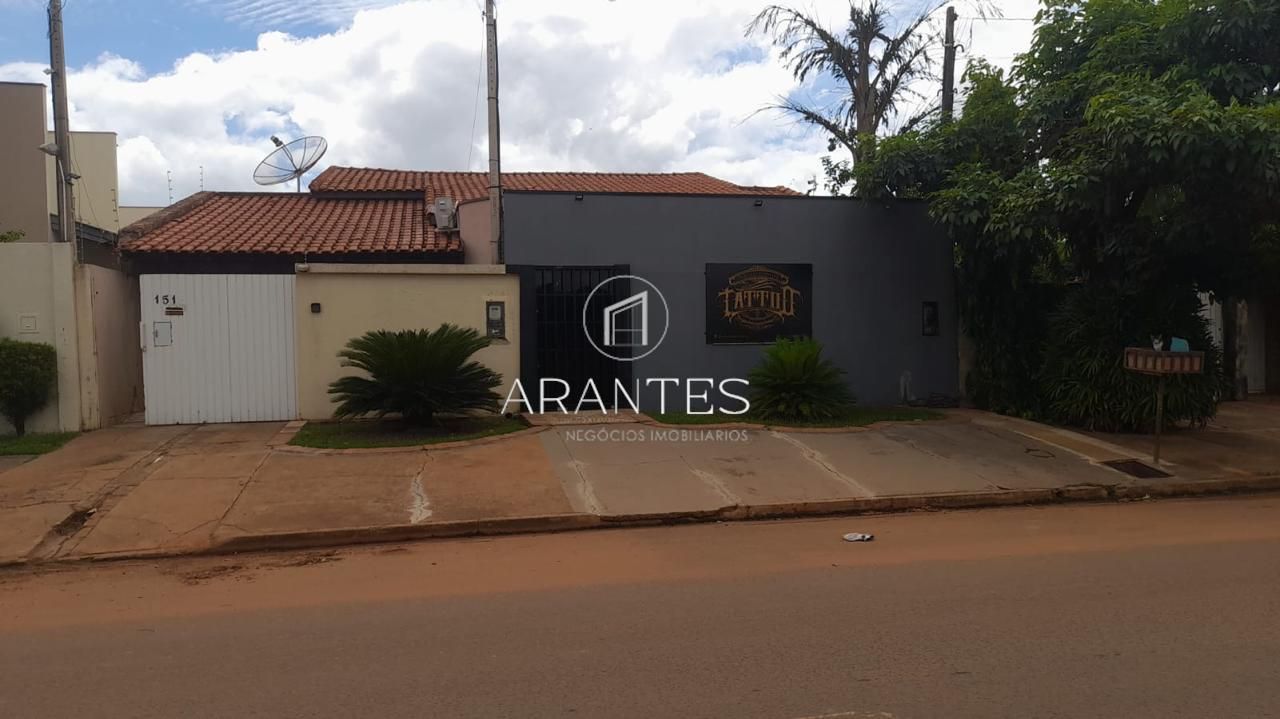 Foto de Casa – 1 suíte + 2 quartos – Bairro São Carlos – Varanda e 2 salas em Sao carlos, Três Lagoas