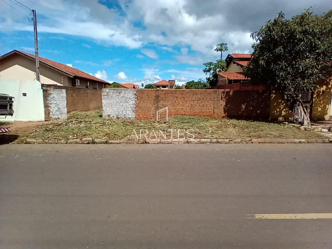 Foto de TERRENO NO SANTOS DUMONT À VENDA em SANTOS DUMONT, Três Lagoas