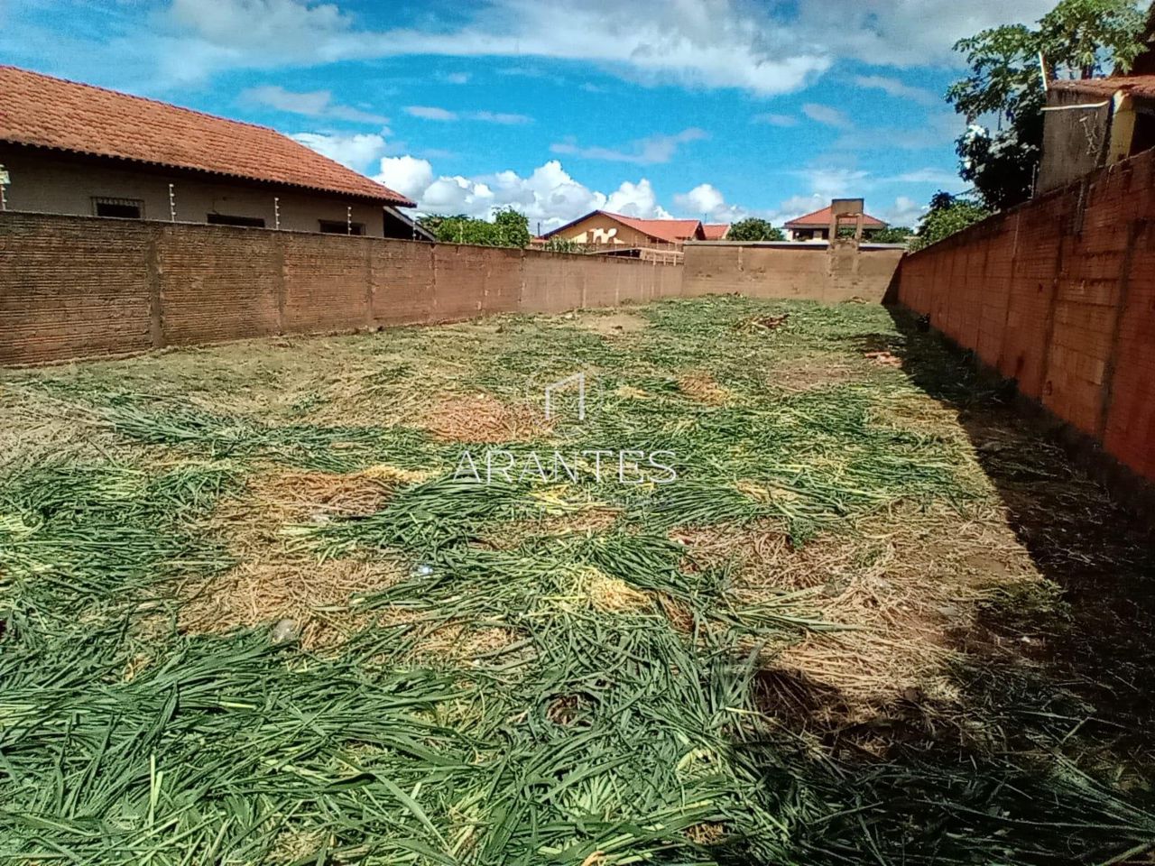 Foto de TERRENO NO SANTOS DUMONT À VENDA em SANTOS DUMONT, Três Lagoas