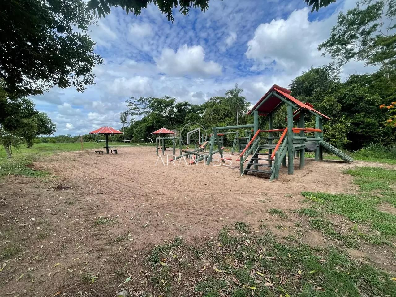 Foto de  Lote 12x30 (360 m²) – Condomínio Belezas do Rio Verde – Avenida Principal – Acesso ao Rio em zona rural, Brasilândia
