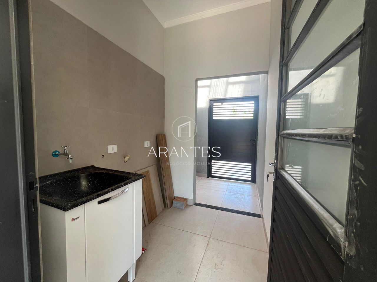 Foto de CASA MODERNA À VENDA em JARDIM MARISTELA, Três Lagoas