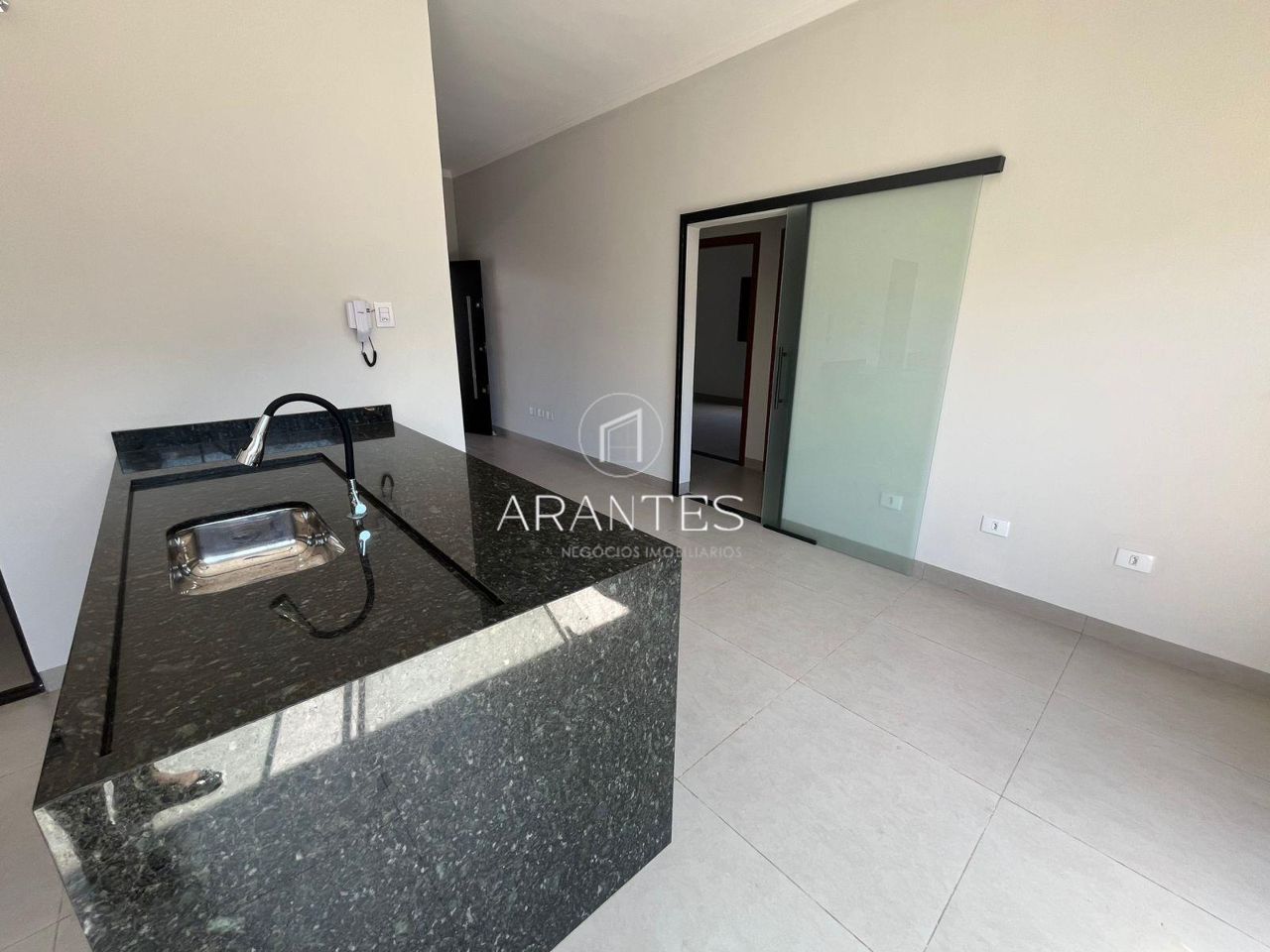 Foto de CASA MODERNA À VENDA em JARDIM MARISTELA, Três Lagoas