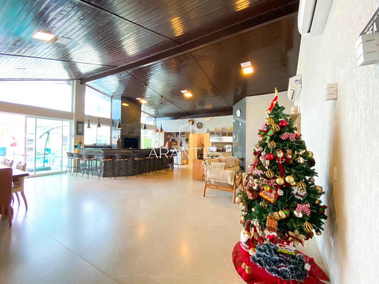 Foto de Casa 350 m², 3 qts (1 ste), 3 vg – Próx. Centro – Área Gourmet com Som JBL + Energia Fotovoltaica em SANTOS DUMONT, Três Lagoas
