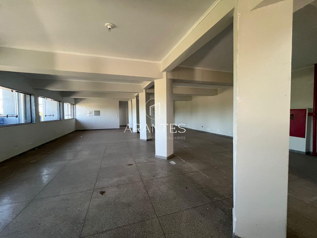 Foto de Edifício comercial 6 pavimentos, 1.478,73 m² – Centro, Três Lagoas – esquina de avenida em CENTRO, Três Lagoas