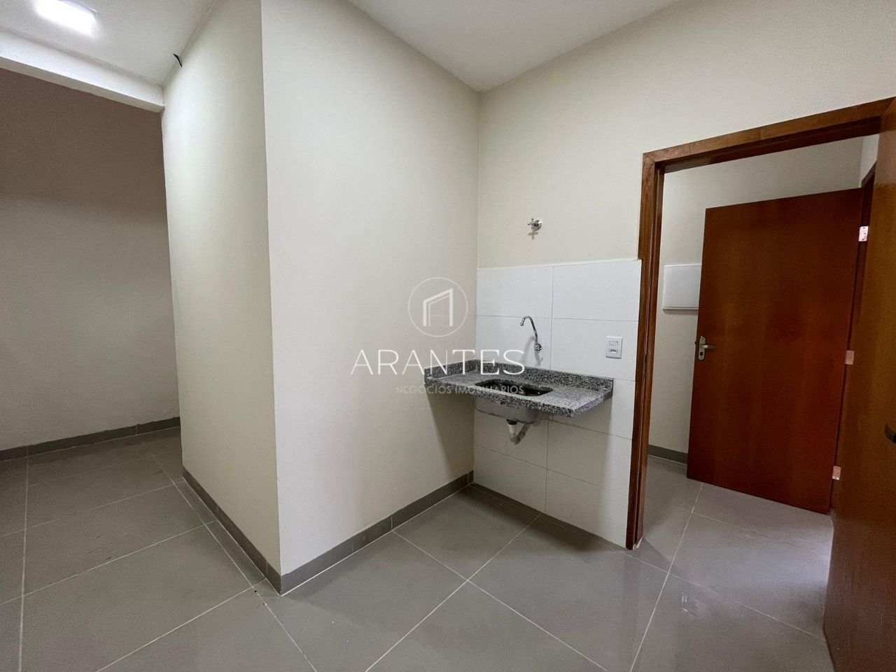 Foto de SALÃO PARA LOCAÇÂO NA AV RANULPHO em JARDIM GUAPORÉ 3, Três Lagoas