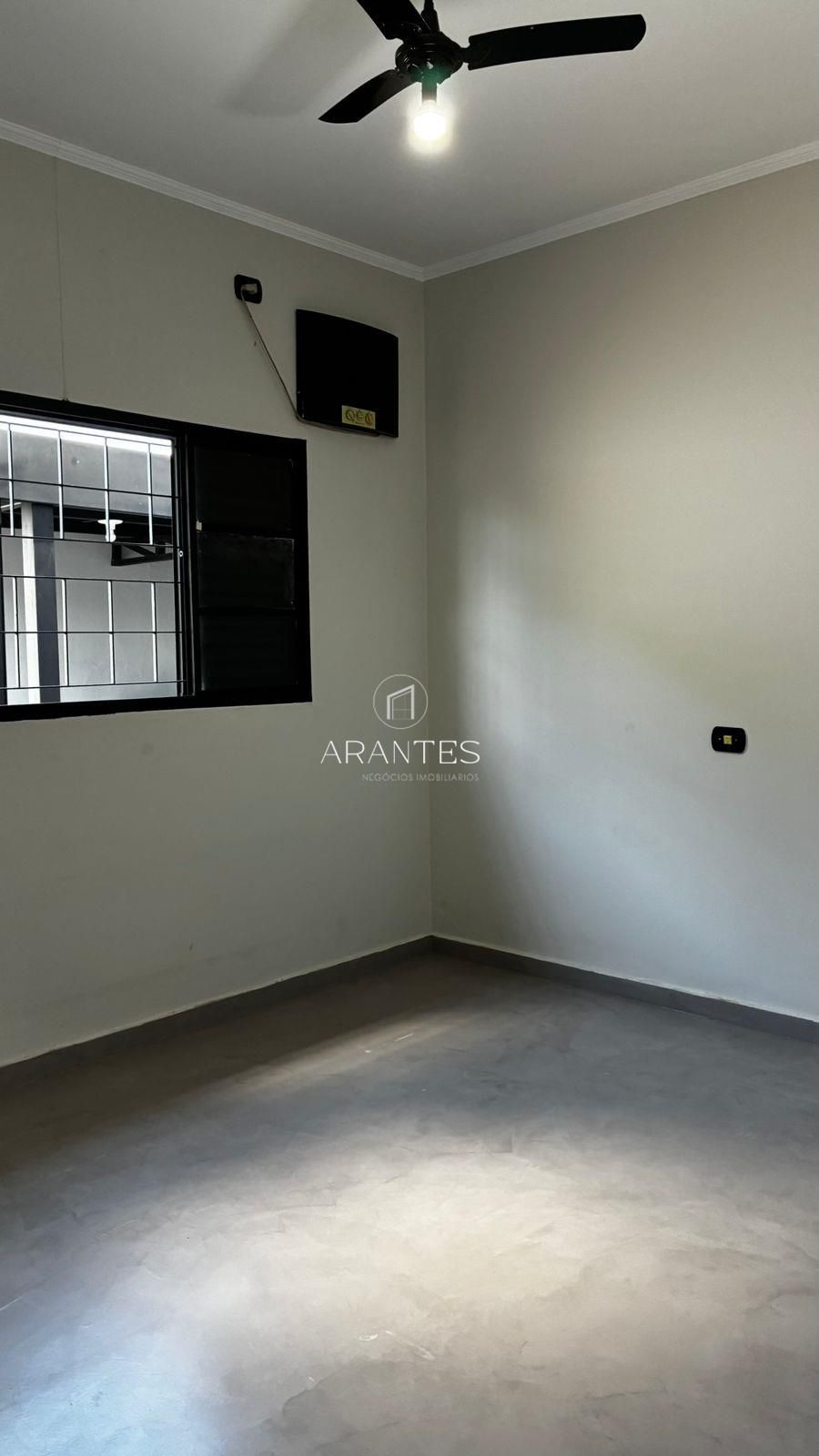 Foto de Casa de esquina, 3 quartos (1 suíte), 4 vagas – Santos Dumont – Área gourmet com piscina em Santos Dumont, Três Lagoas