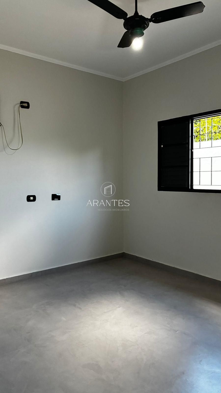 Foto de Casa de esquina, 3 quartos (1 suíte), 4 vagas – Santos Dumont – Área gourmet com piscina em Santos Dumont, Três Lagoas