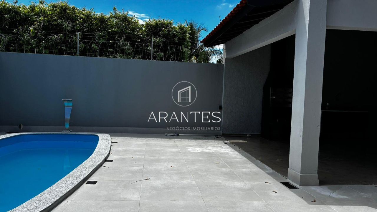 Foto de Casa de esquina, 3 quartos (1 suíte), 4 vagas – Santos Dumont – Área gourmet com piscina em Santos Dumont, Três Lagoas