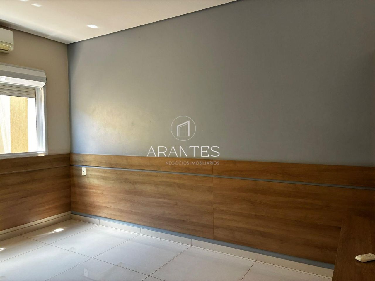 Foto de Casa 3 suítes (1 master com closet) – Stos Dumont – Gourmet climatizada com piscina e sauna em Santos Dumont, Três Lagoas
