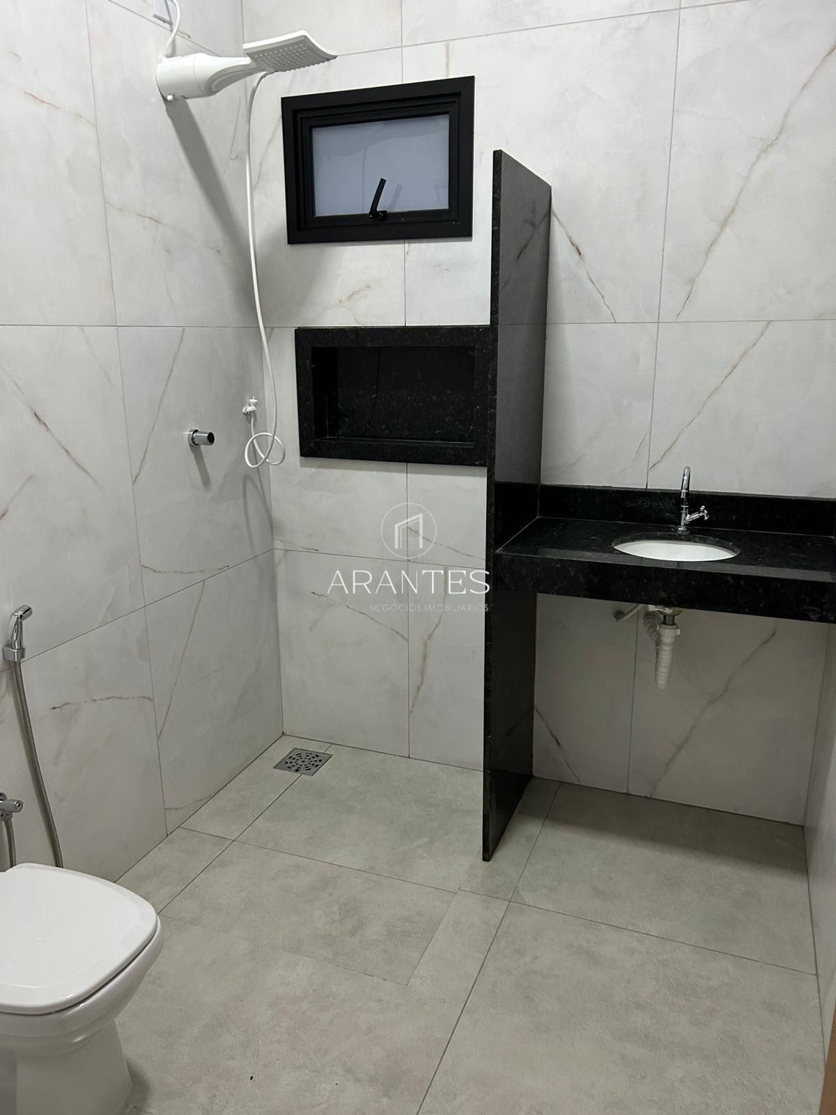 Foto de Casa 2 qts (1 suíte) – Jardim Nova Europa – Localização Estratégica em Santos Dumont, Três Lagoas