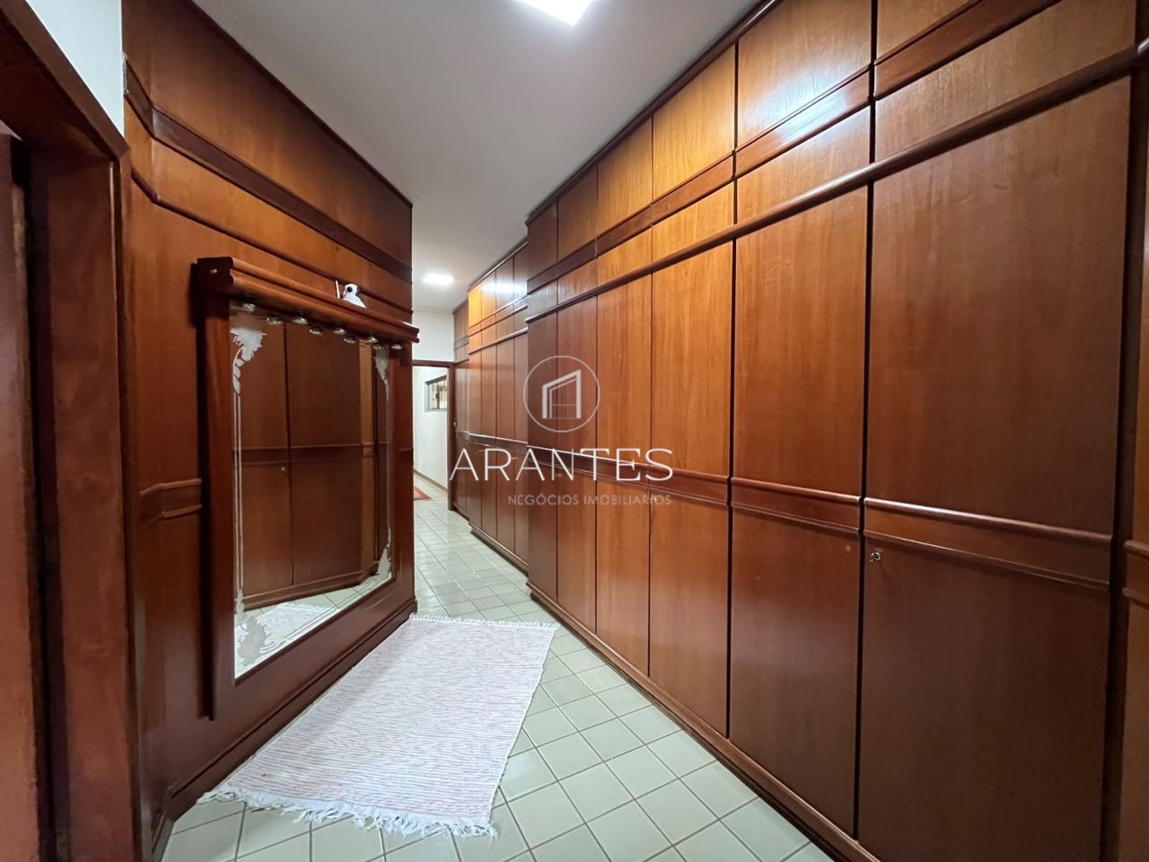 Foto de CASA ALTO PADRÃO À VENDA NO BAIRRO SANTOS DUMONT em SANTOS DUMONT, Três Lagoas