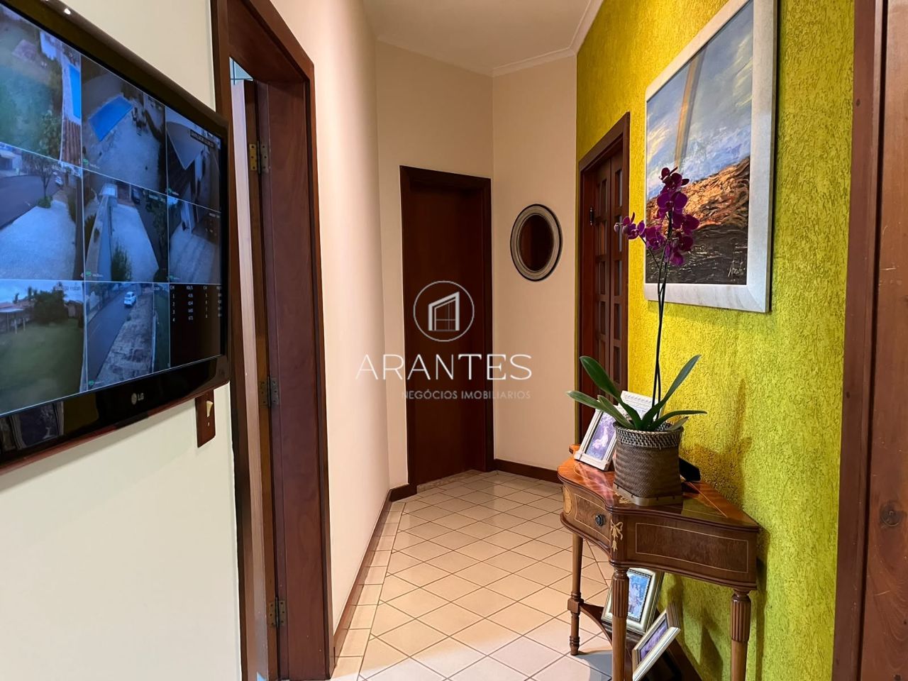 Foto de CASA ALTO PADRÃO À VENDA NO BAIRRO SANTOS DUMONT em SANTOS DUMONT, Três Lagoas