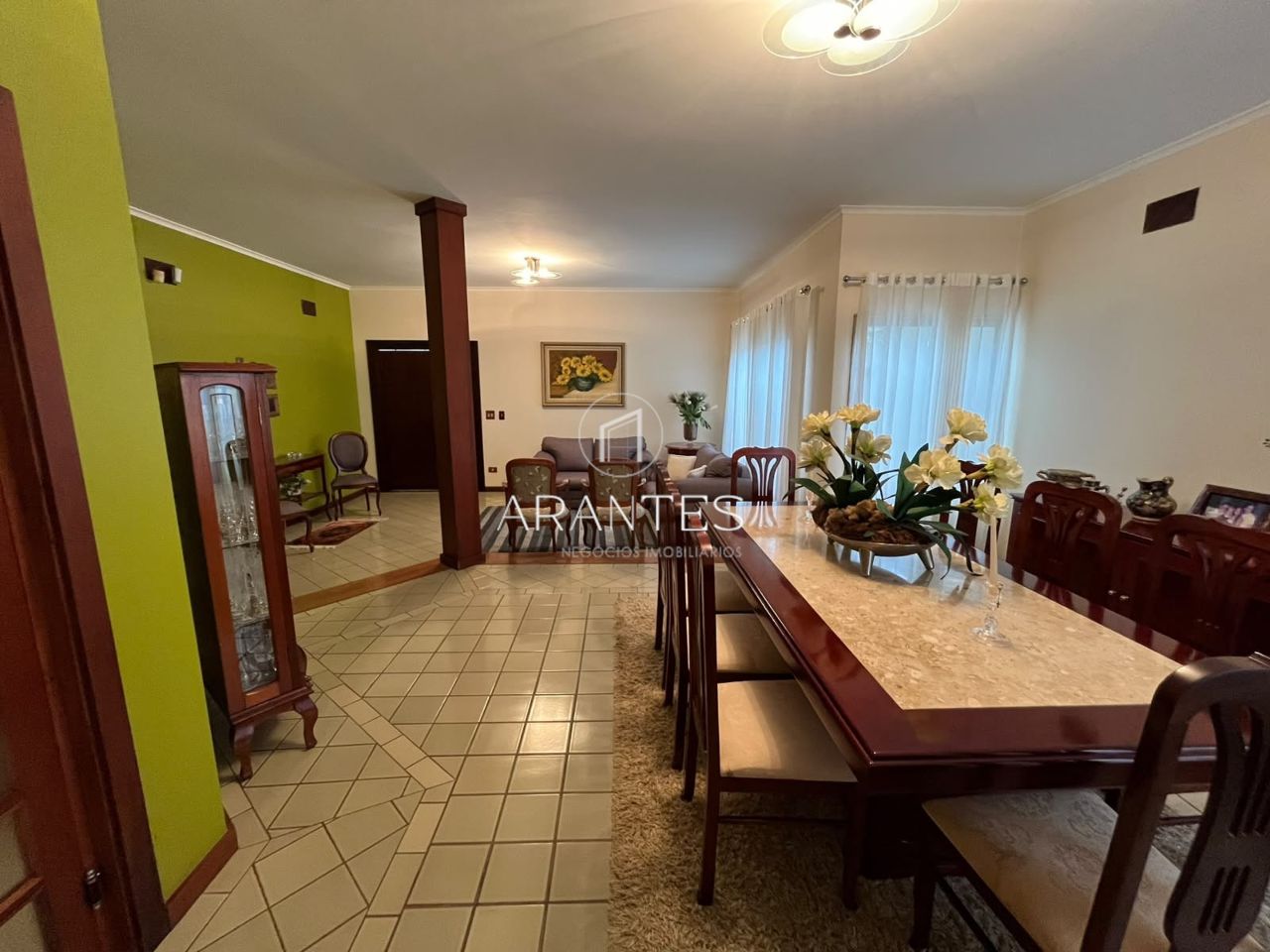 Foto de CASA ALTO PADRÃO À VENDA NO BAIRRO SANTOS DUMONT em SANTOS DUMONT, Três Lagoas