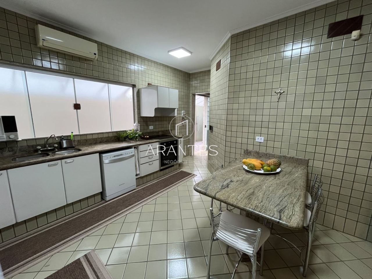 Foto de CASA ALTO PADRÃO À VENDA NO BAIRRO SANTOS DUMONT em SANTOS DUMONT, Três Lagoas