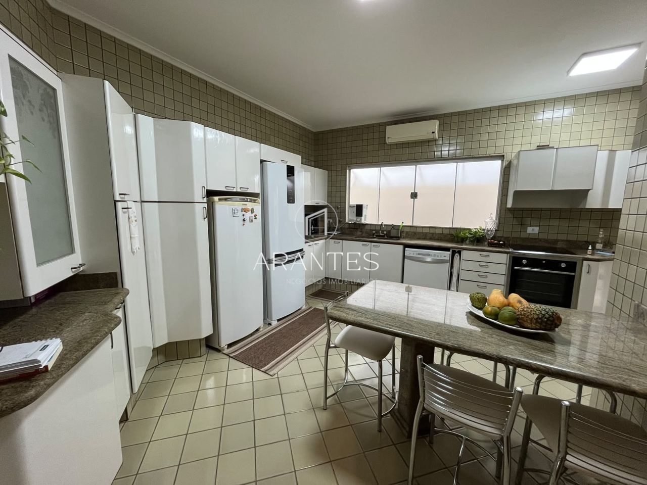 Foto de CASA ALTO PADRÃO À VENDA NO BAIRRO SANTOS DUMONT em SANTOS DUMONT, Três Lagoas