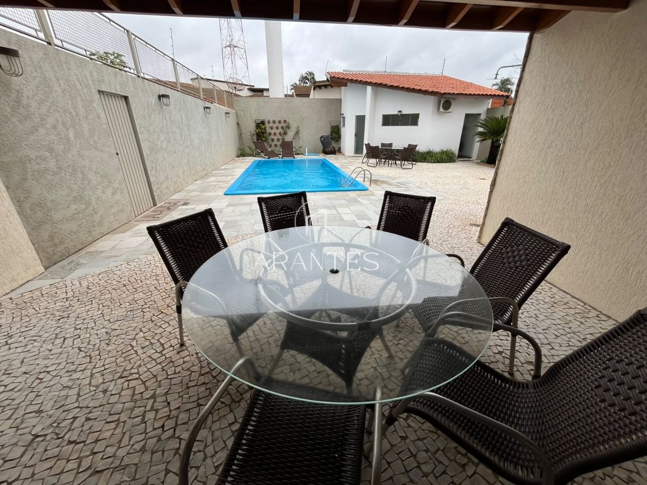 Foto de CASA ALTO PADRÃO À VENDA NO BAIRRO SANTOS DUMONT em SANTOS DUMONT, Três Lagoas