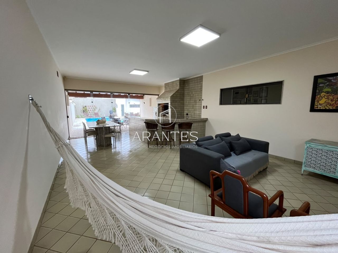 Foto de CASA ALTO PADRÃO À VENDA NO BAIRRO SANTOS DUMONT em SANTOS DUMONT, Três Lagoas