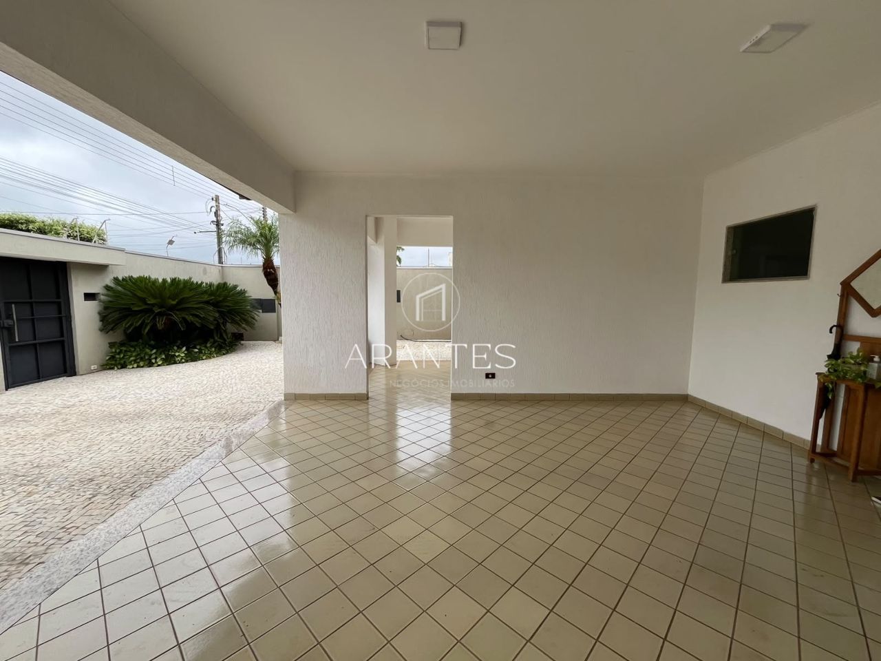 Foto de CASA ALTO PADRÃO À VENDA NO BAIRRO SANTOS DUMONT em SANTOS DUMONT, Três Lagoas