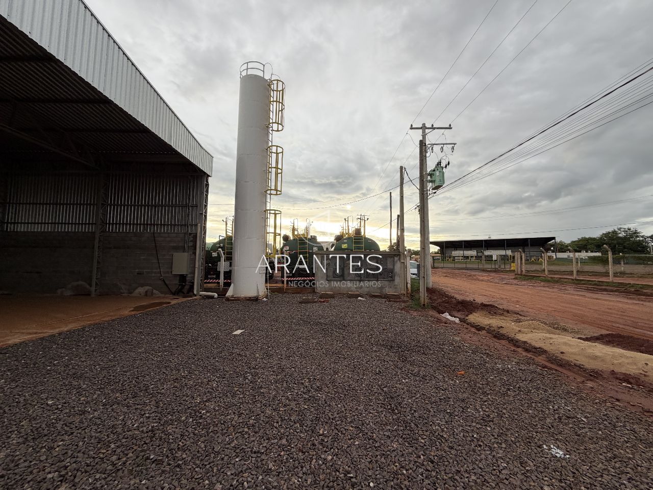 Foto de BARRACÕES INDUSTRIAIS PARA LOCAÇÃO ALUGUEL SAÍDA PARA CAMPO GRANDE em Chácara imperial, Três Lagoas
