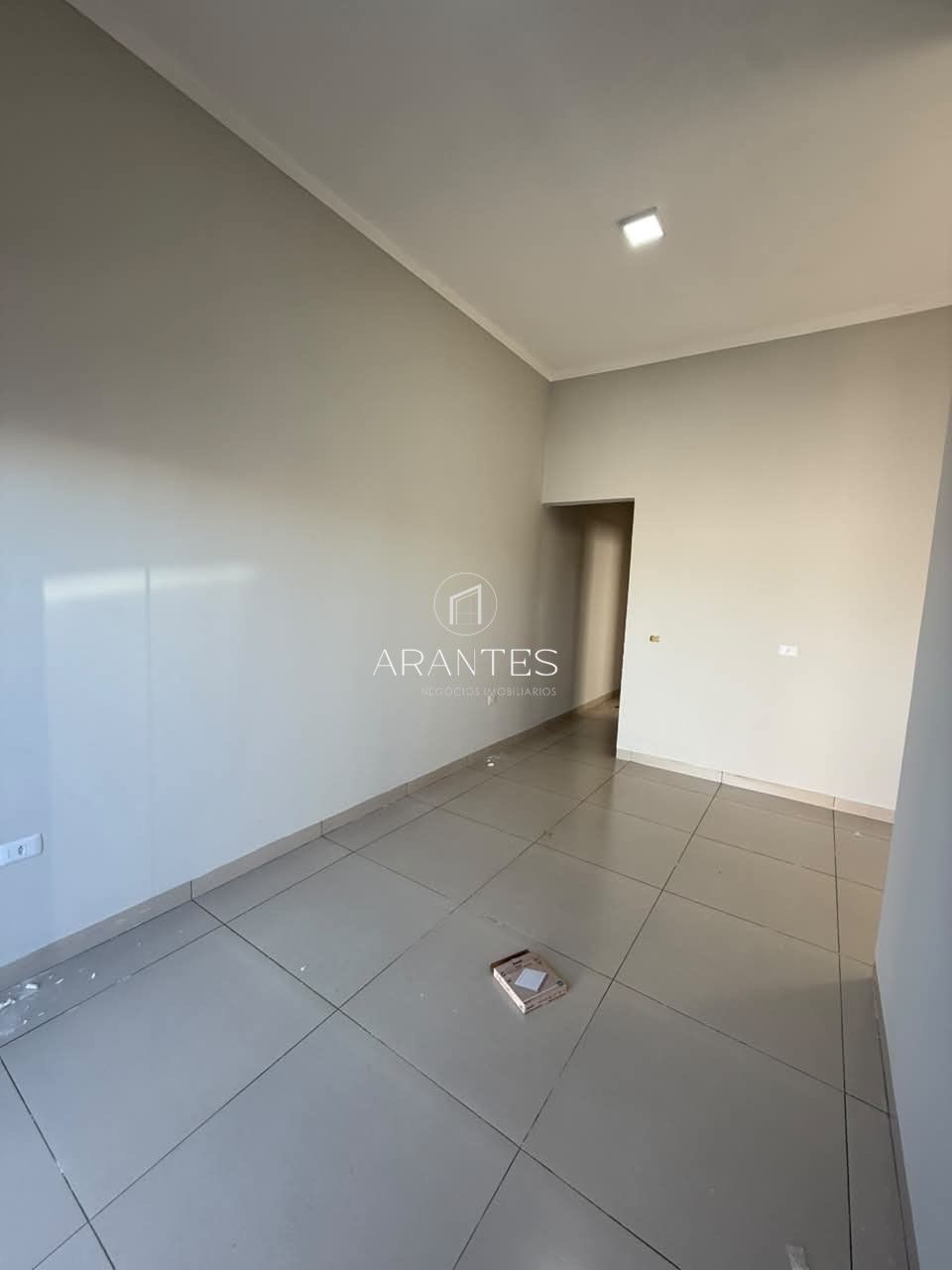 Foto de Casa a venda no Jamel Ville com terreno amplo  em Parque São Carlos, Três Lagoas