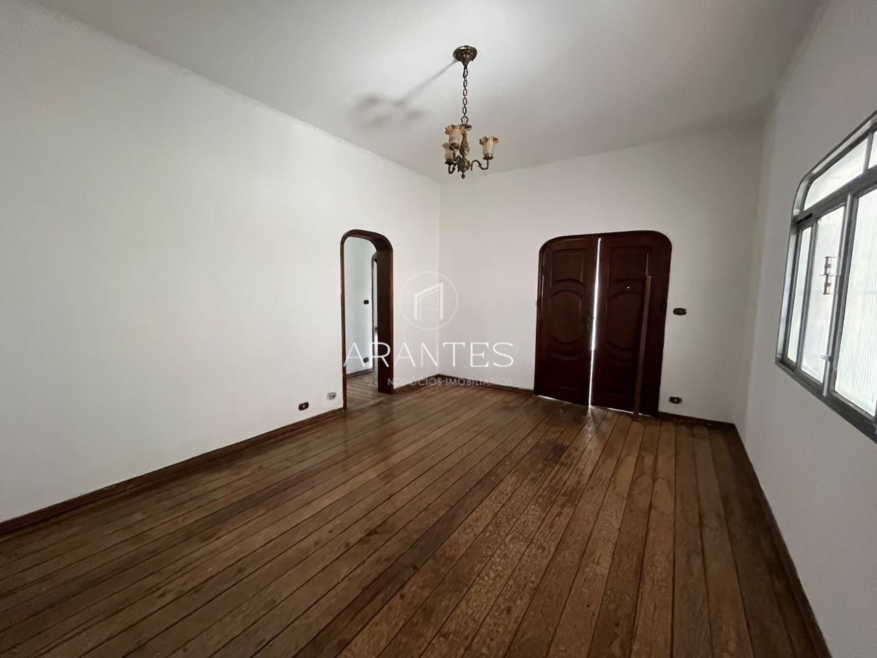 Foto de CASA NO CENTRO PRA VENDA OU LOCAÇÃO em CENTRO, Três Lagoas
