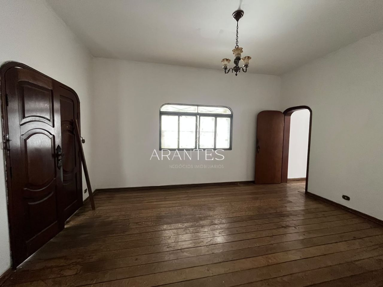 Foto de CASA NO CENTRO PRA VENDA OU LOCAÇÃO em CENTRO, Três Lagoas