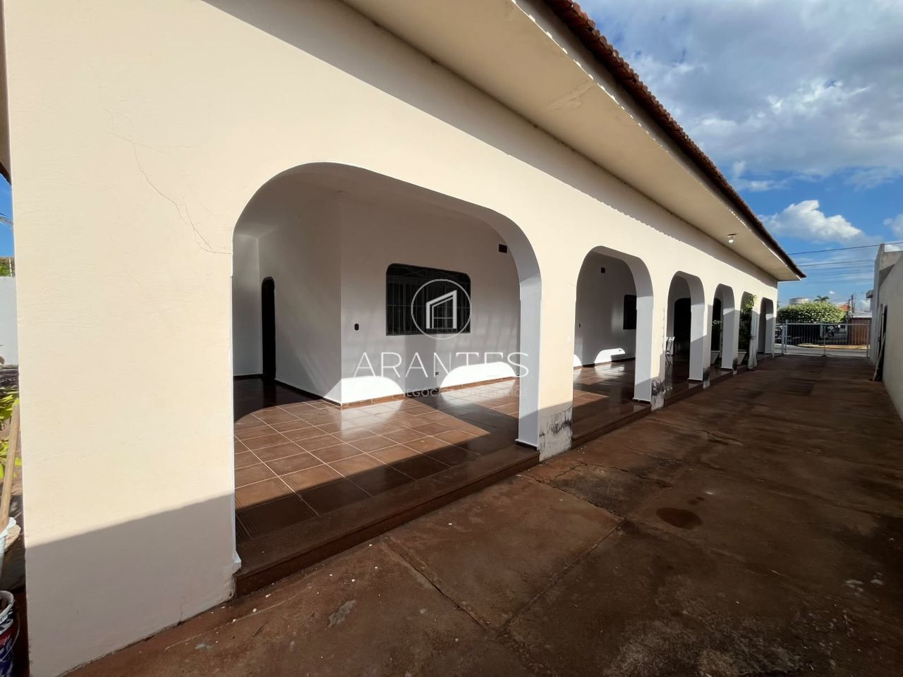 Foto de CASA NO CENTRO PRA VENDA OU LOCAÇÃO em CENTRO, Três Lagoas