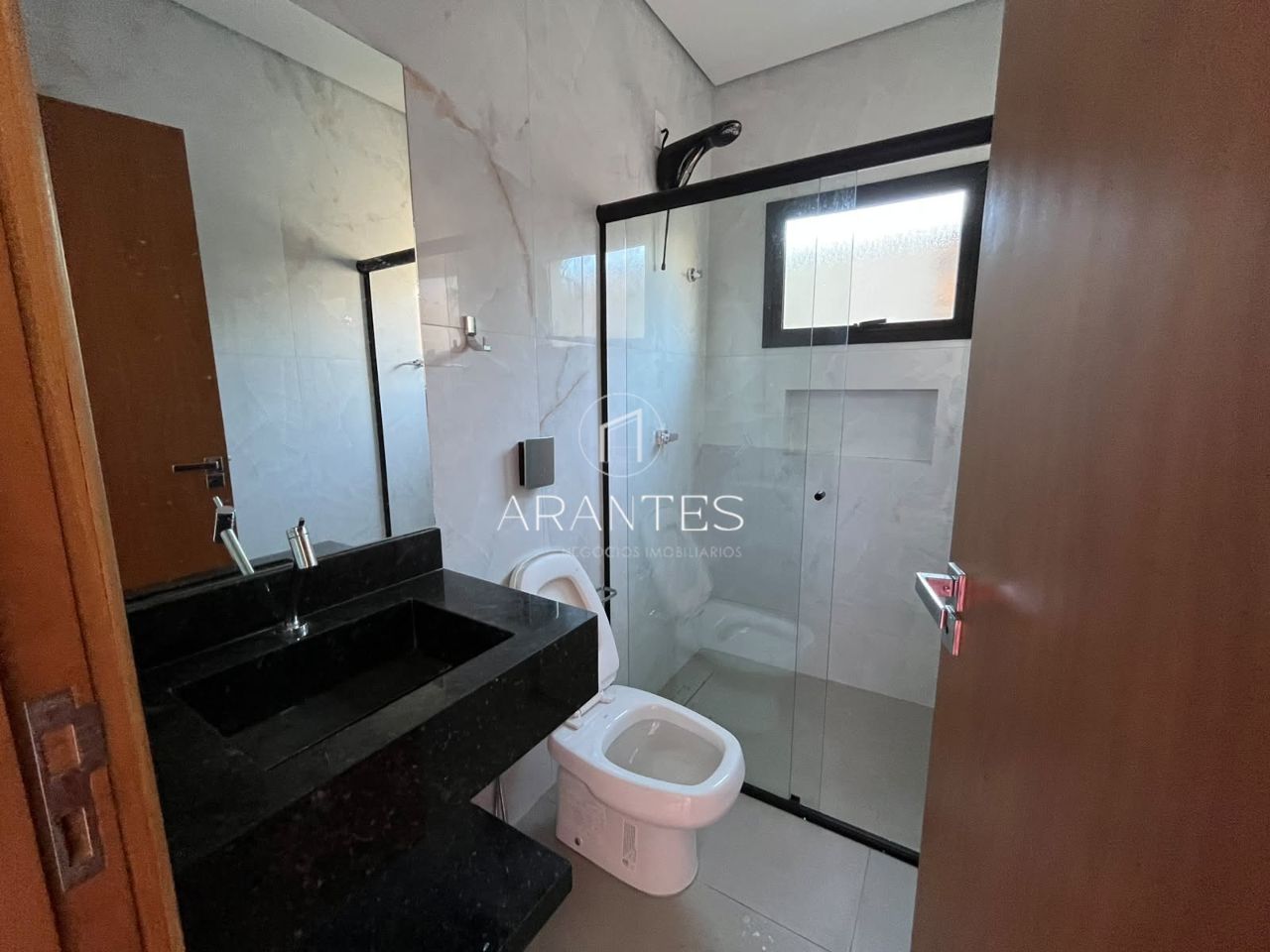 Foto de CASA À VENDA EM CONDOMÍNIO em VILLAGE DO LAGO, Três Lagoas