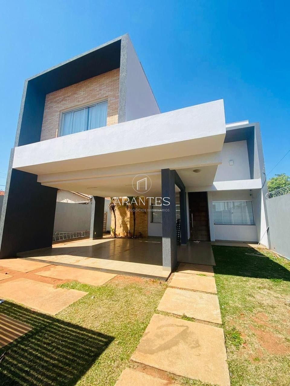 Foto de uma casa que une espaço e conforto e sofisticação  em Nova Três Lagoas, Três Lagoas