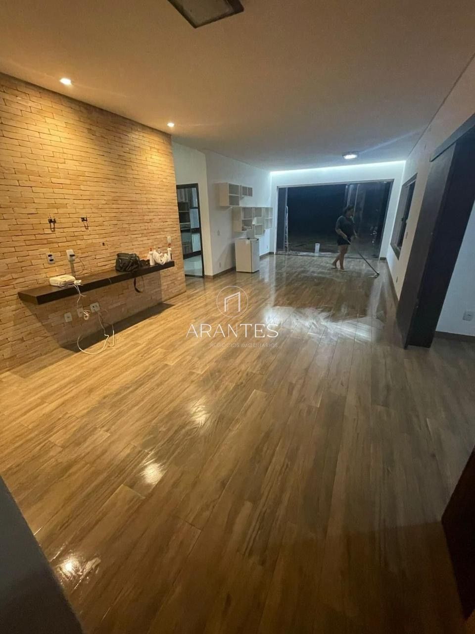 Foto de uma casa que une espaço e conforto e sofisticação  em Nova Três Lagoas, Três Lagoas