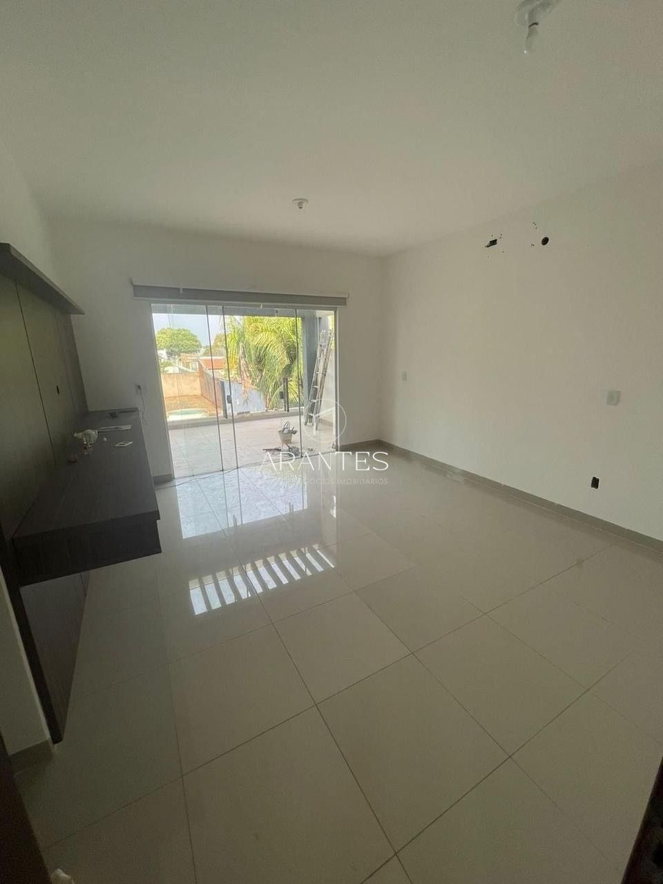 Foto de uma casa que une espaço e conforto e sofisticação  em Nova Três Lagoas, Três Lagoas