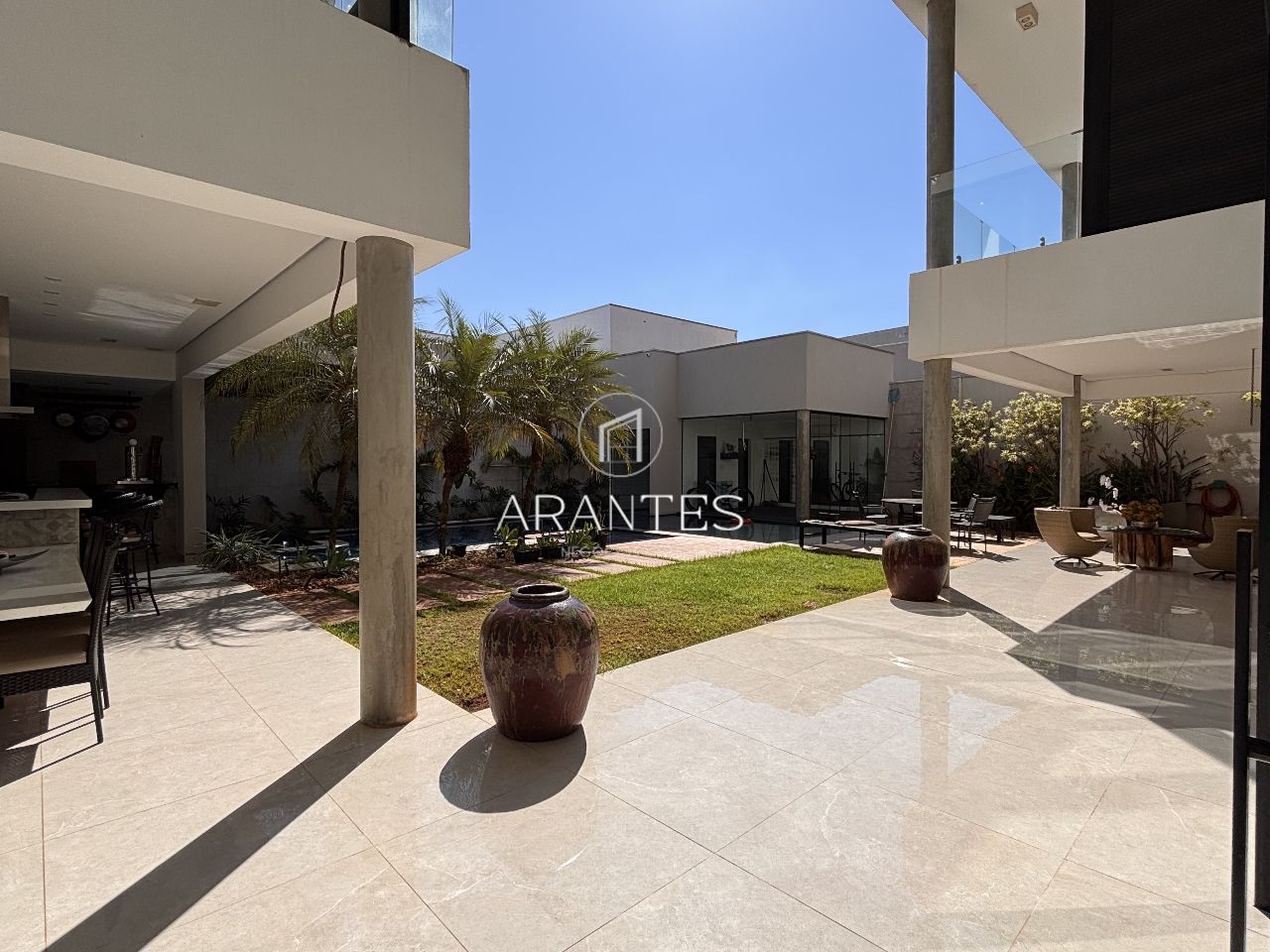 Foto de Casa altíssimo padrão no Portal das Águas com 6 suítes em Jardim Angélica, Três Lagoas