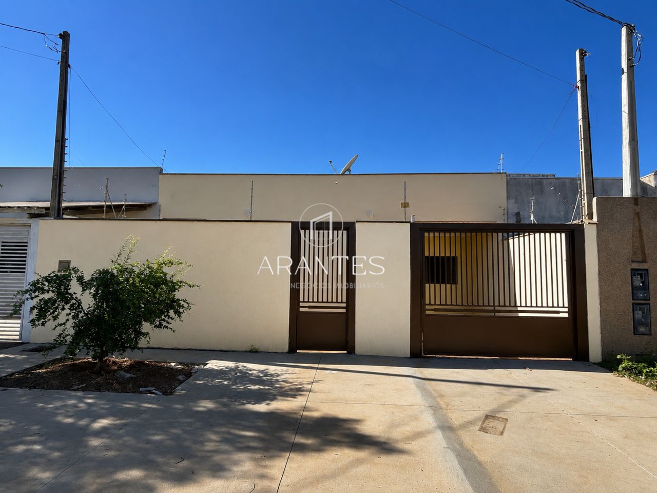 Foto de Casa Terreia com suite, Jardim Alvorada- Oportunidade! em Jardim Alvorada, Três Lagoas