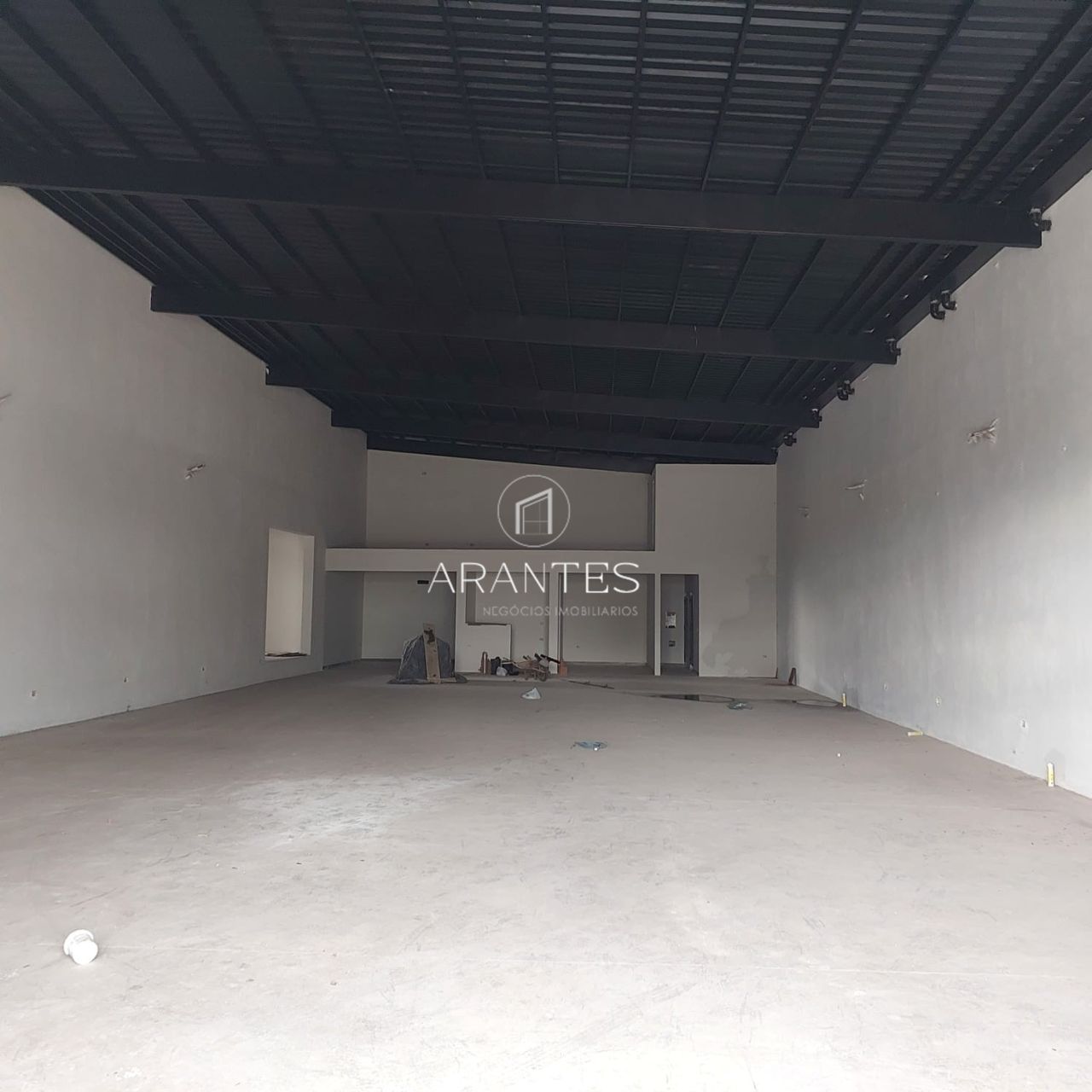 Foto de ALUGA-SE GALPÃO/SALÃO COMERCIAL em Interlagos, Três Lagoas