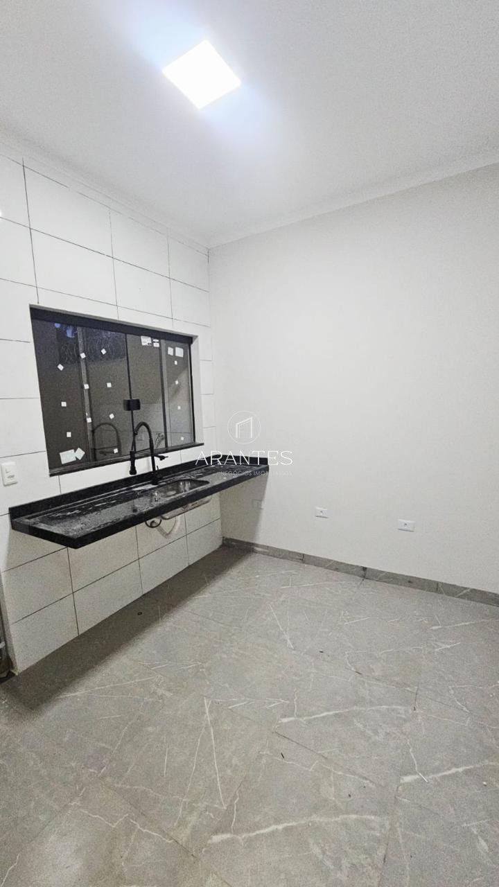 Foto de CASA DE ESQUINA À VENDA – PARQUE SÃO CARLOS em Parque São Carlos, Três Lagoas