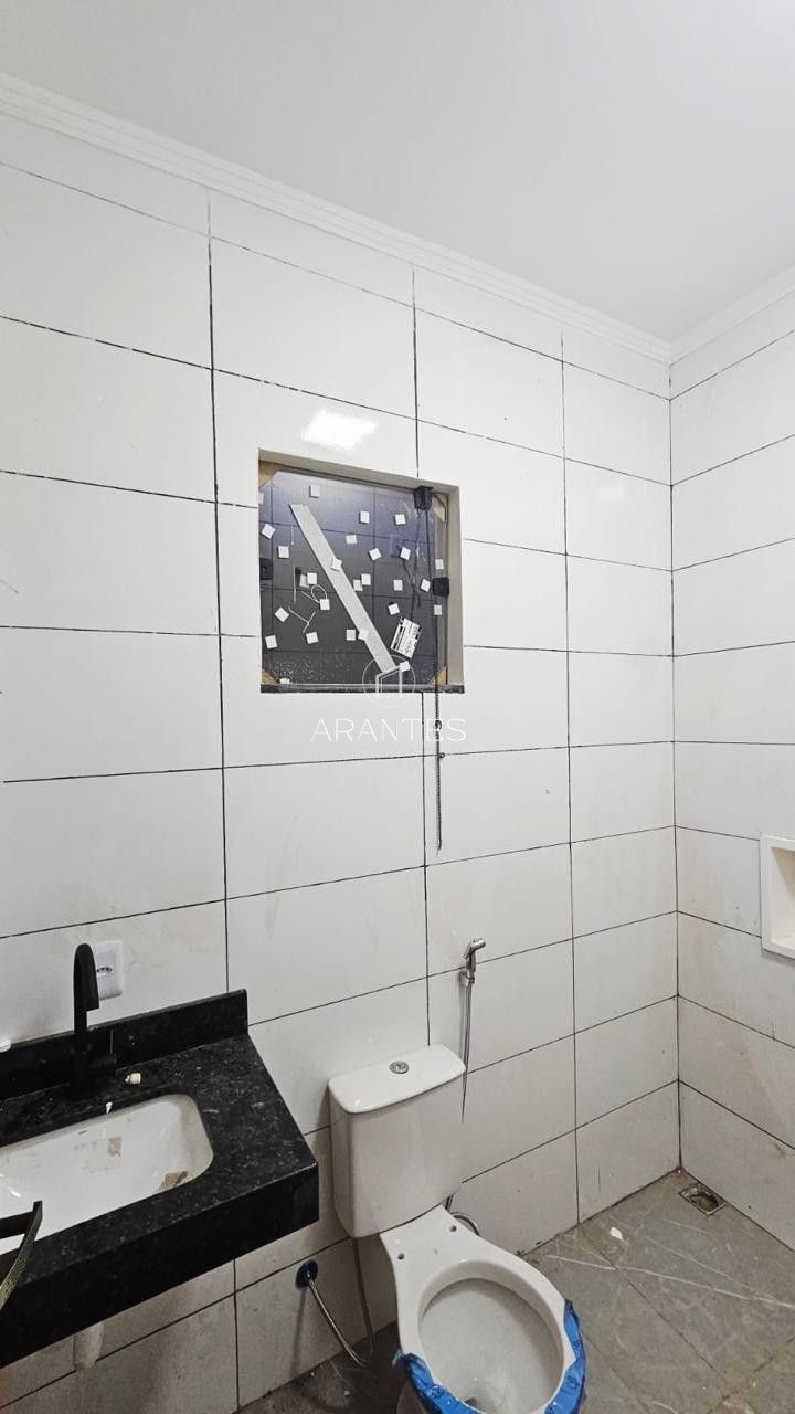 Foto de CASA DE ESQUINA À VENDA – PARQUE SÃO CARLOS em Parque São Carlos, Três Lagoas